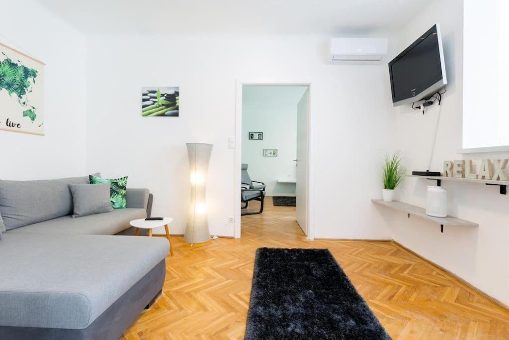 Rumbach 22 Center Apartment With Ac Budapeşte Dış mekan fotoğraf